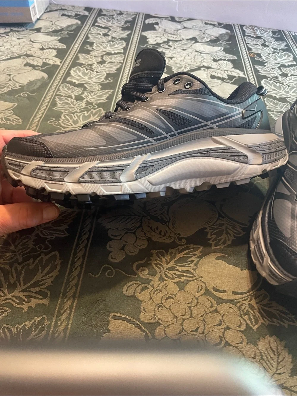 HOKA One One Mafate Speed 2 Woman’s Black and Gray Trail Running Shoes Sz 11